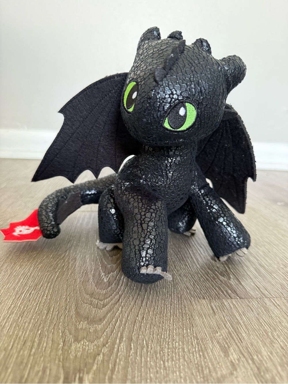 Dreamworks Dragons How to Train Your Dragon Toothless Plush Toy, 8"